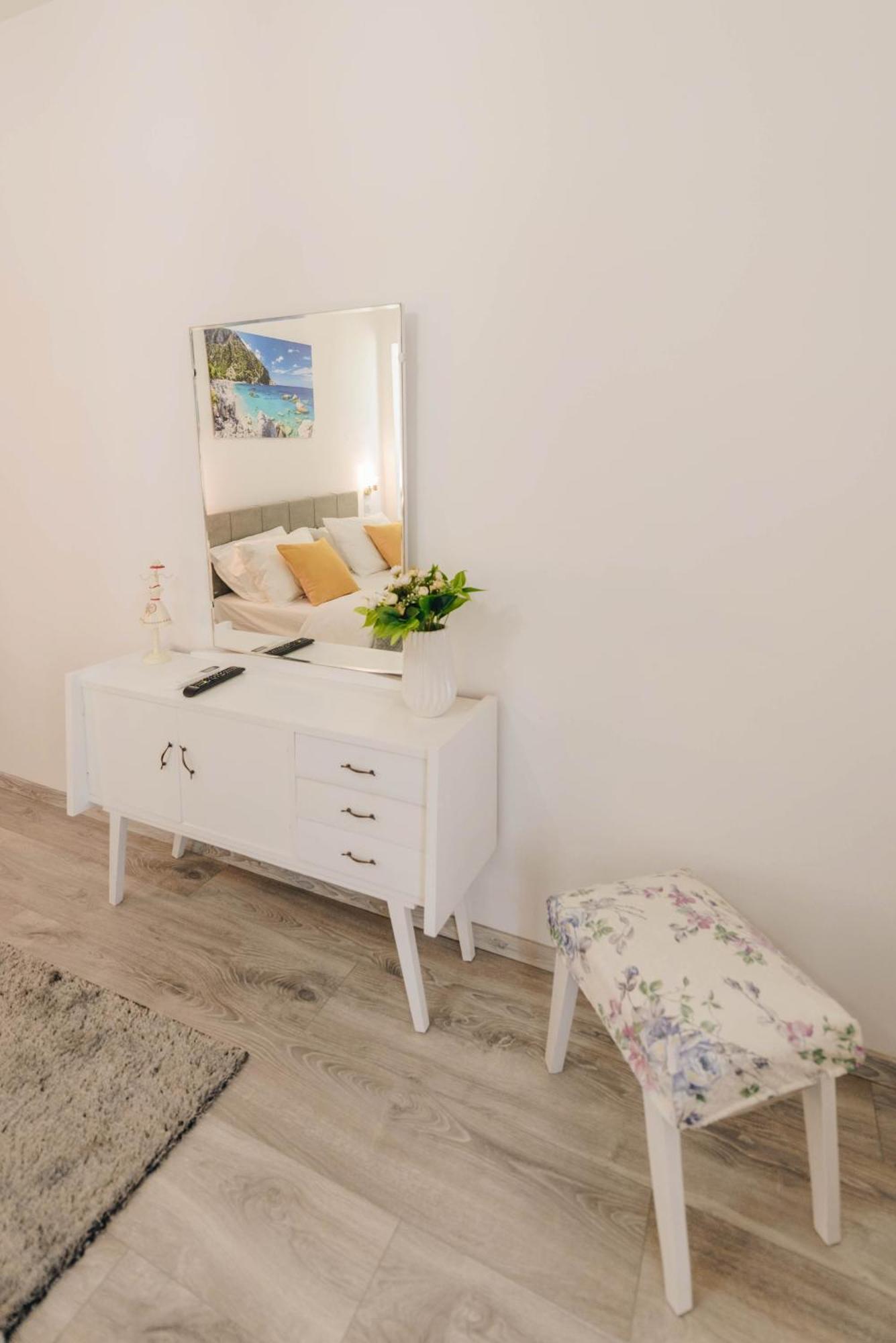 Sunrise Guesthouse 아기라 외부 사진